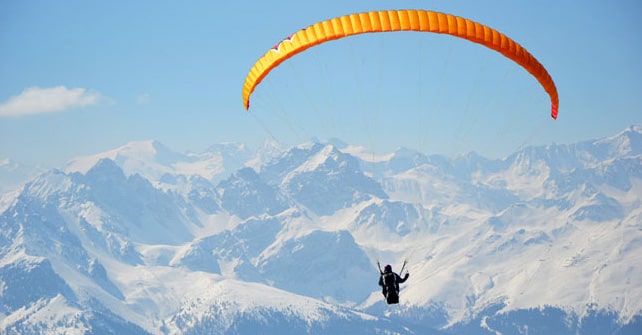 Paragliding 